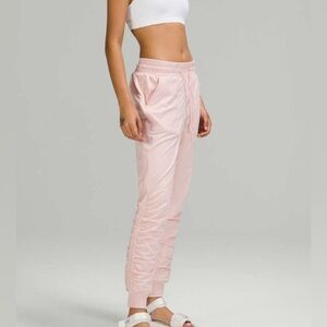 NWOT Lululemon Beyond The Studio Double Layered Joggers Pink Mist Size 4